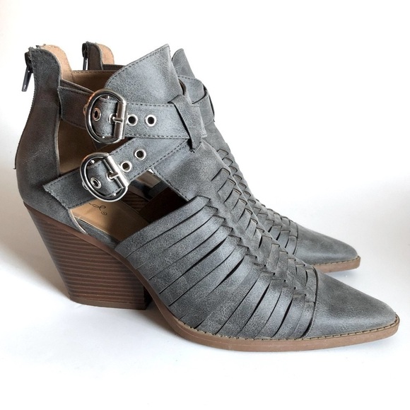 Qupid Zooey Western Woven Pointed Toe Booties - Picture 6 of 16